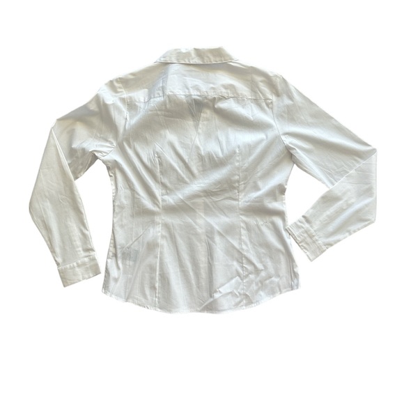 Simply Styled Button Down Shirt - Picture 2 of 8